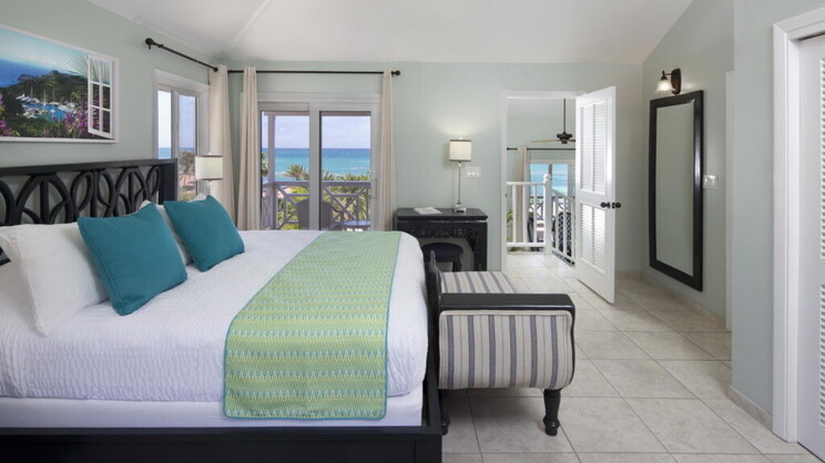 Pineapple Beach Club