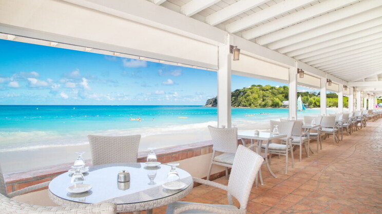 Pineapple Beach Club