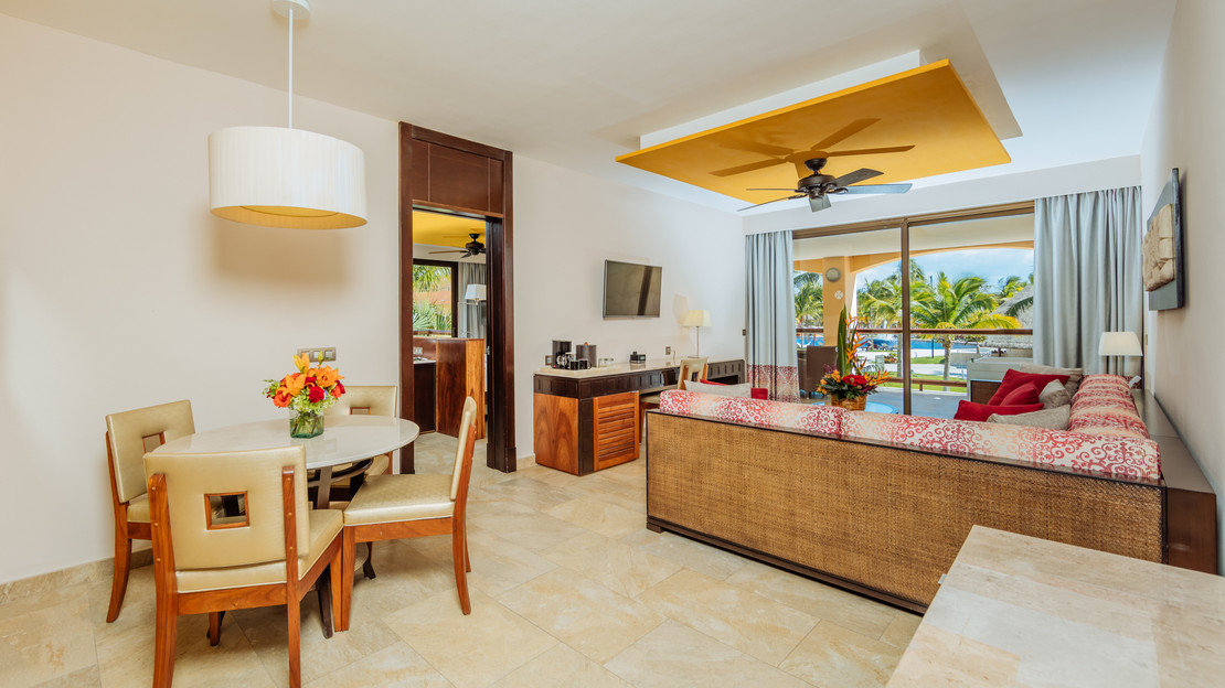 Ocean Front Premium level Suite