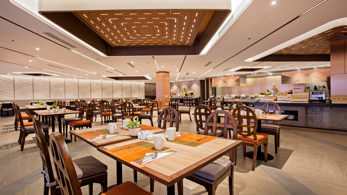 Le Meridien Khao Lak Resort & Spa