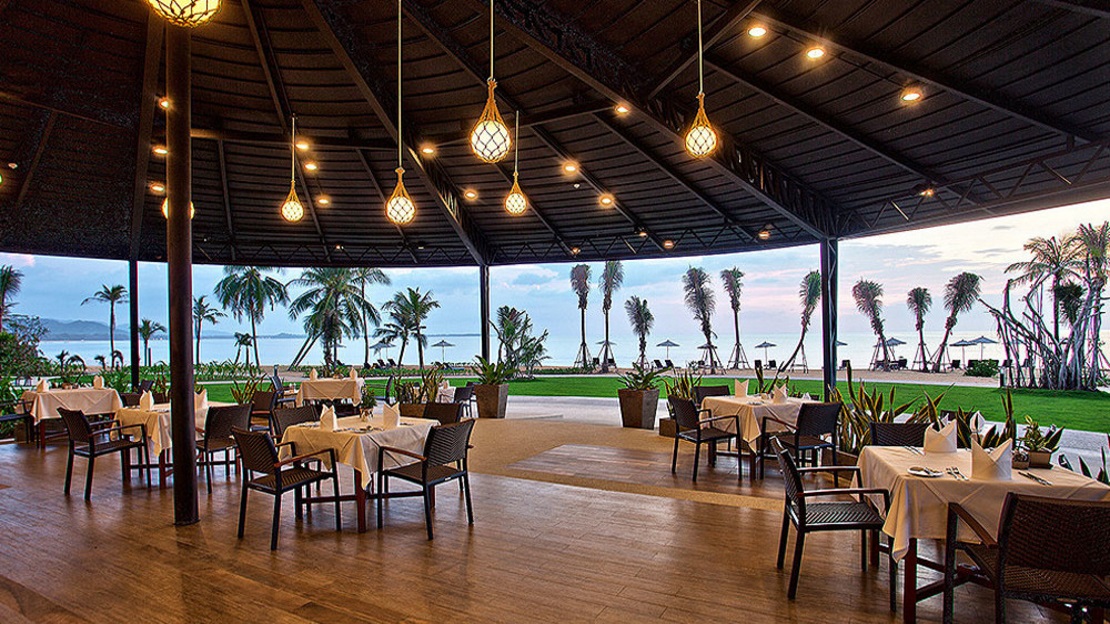 Le Meridien Khao Lak Resort & Spa