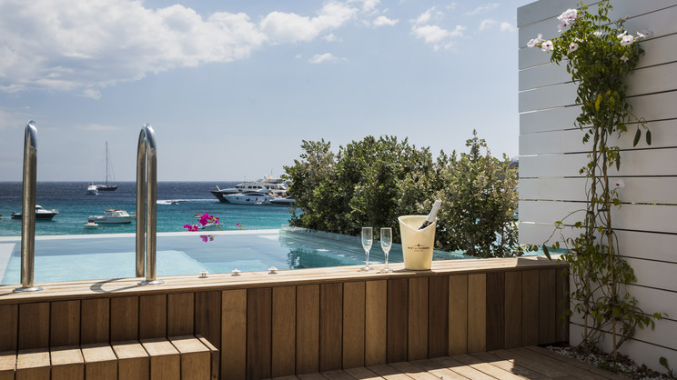 Mykonos Dove Beachfront Hotel