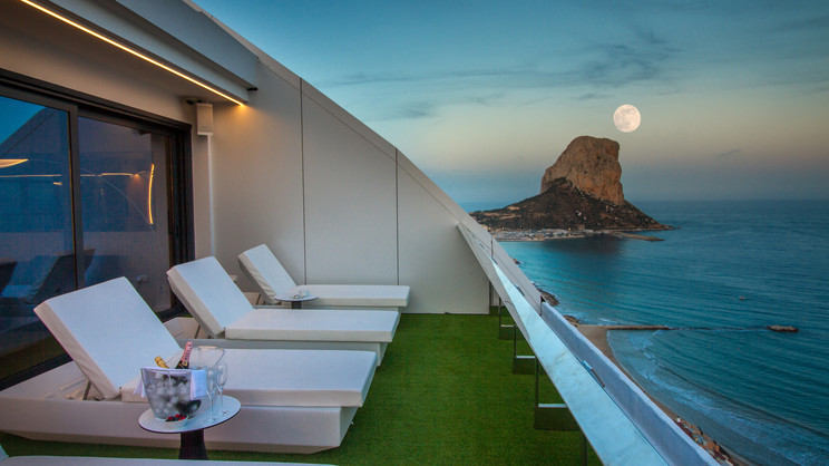 Estimar Calpe Suitopia 3 & Three