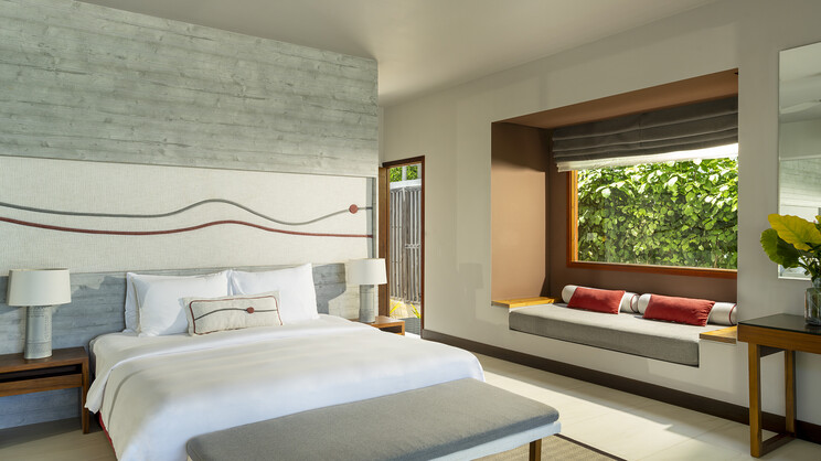 Deluxe Beach Bungalow