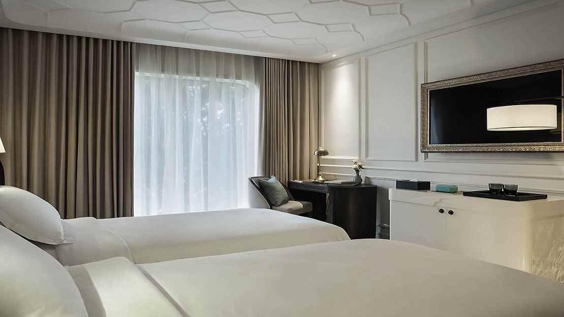 Sky Executive Grand Deluxe Room