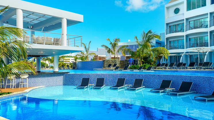 Harbor Club, Curio Collection by Hilton