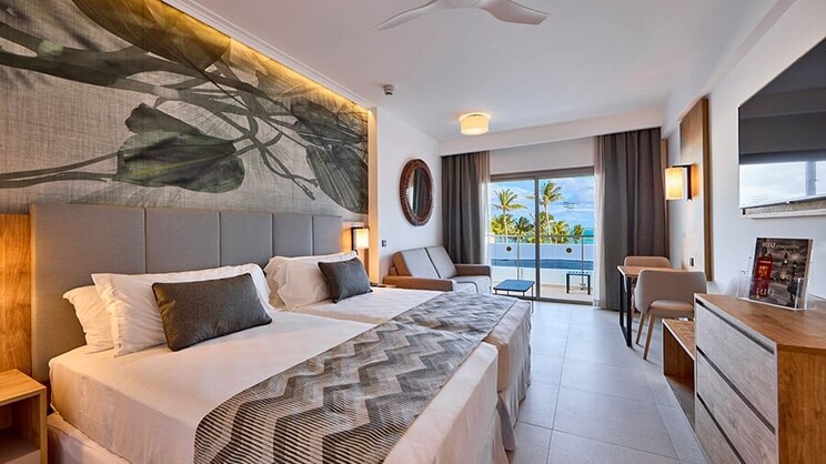 Junior Suite Lateral Sea View