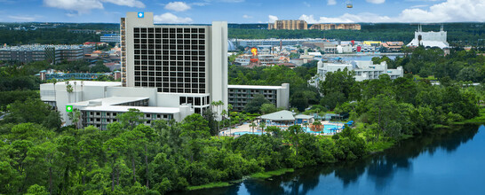 Wyndham Lake Buena Vista Disney Springs Resort Area