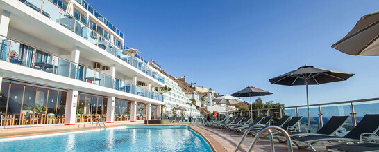 Servatur Casablanca Suites & Spa