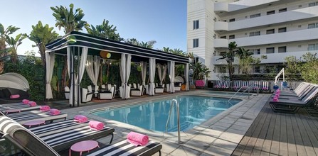 Hotel Shangri-La at the Ocean