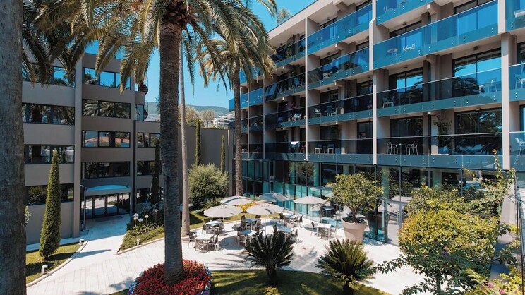 Palmon Bay Hotel & Spa