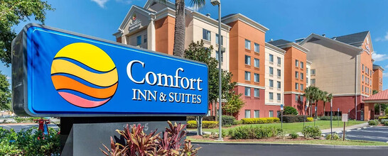 Comfort Inn & Suites Near Universal Orlando Resort-convention Ctr.