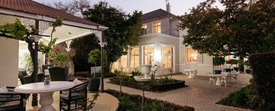 River Manor Boutique Hotel