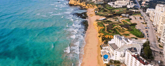 Holiday Inn Algarve - Armacao de Pera