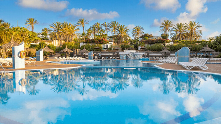 Hl Club Playa Blanca Hotel
