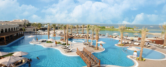 Al Bander Resort
