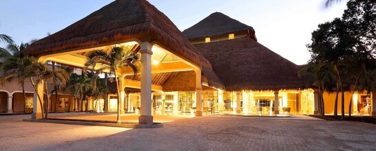 TRS Yucatán Hotel