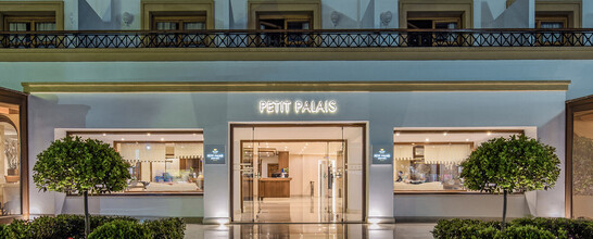 Mitsis Petit Palais Beach Hotel