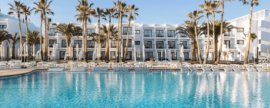 Grand Palladium White Island Resort & Spa