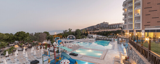 Ramada Resort by Wyndham Kusadasi & Golf