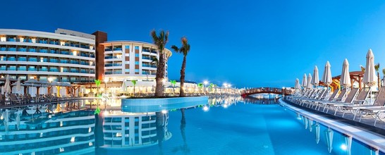 Aquasis De Luxe Resort & Spa