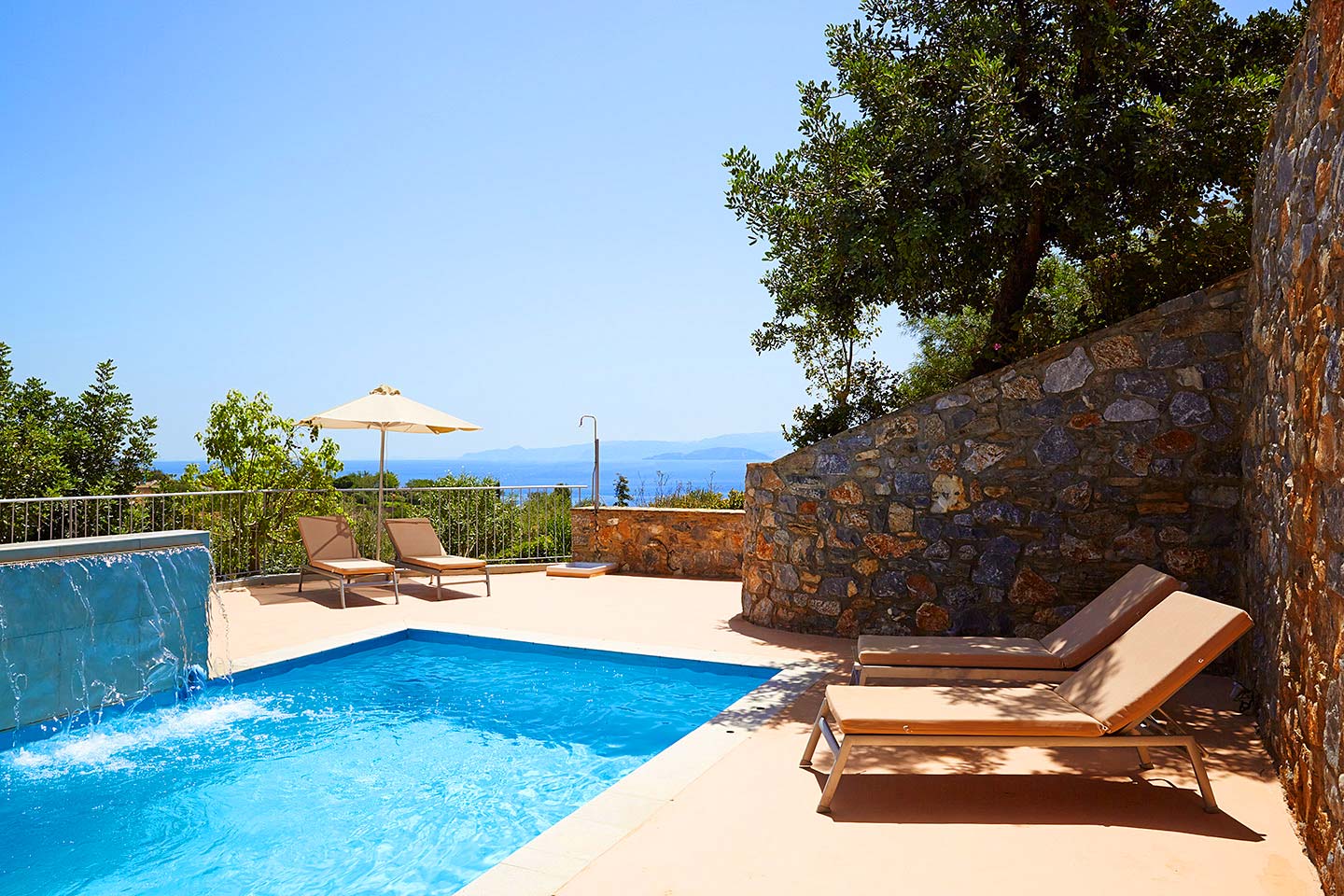 Pleiades Luxurious Villas