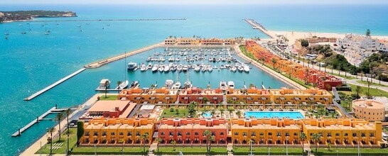 NH Marina Portimao Resort