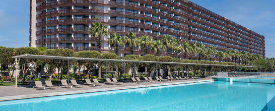 Nirvana Cosmopolitan