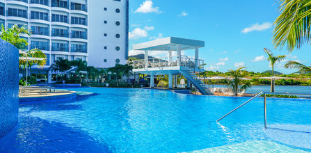 Harbor Club, Curio Collection by Hilton