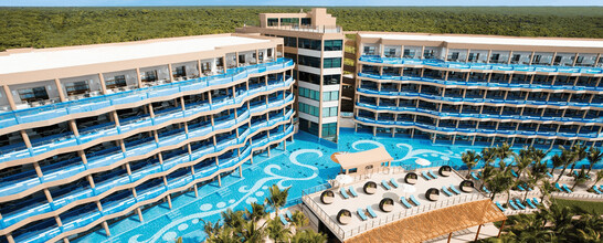 El Dorado Seaside Suites