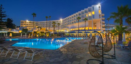 Laura Beach and Splash Hotel