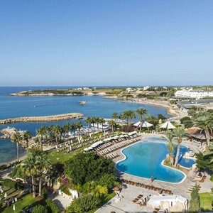 Coral Beach Hotel & Resort